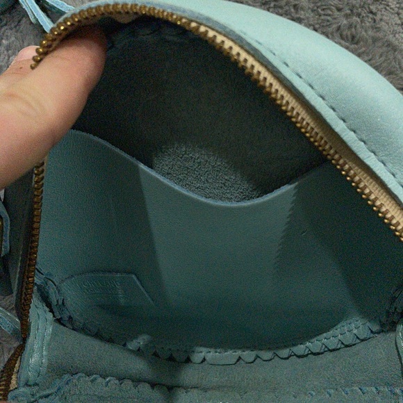 Portland Leather Light Blue Crossbody Bag - Picture 9 of 10